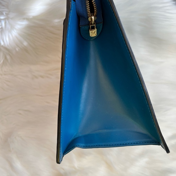 Authentic Louis Vuitton Handbag - Picture 12 of 15